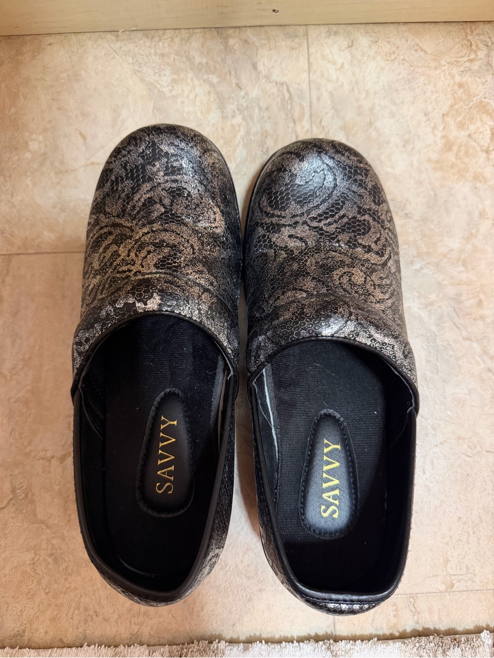 Savvy Black Slip-Resistant Clogs